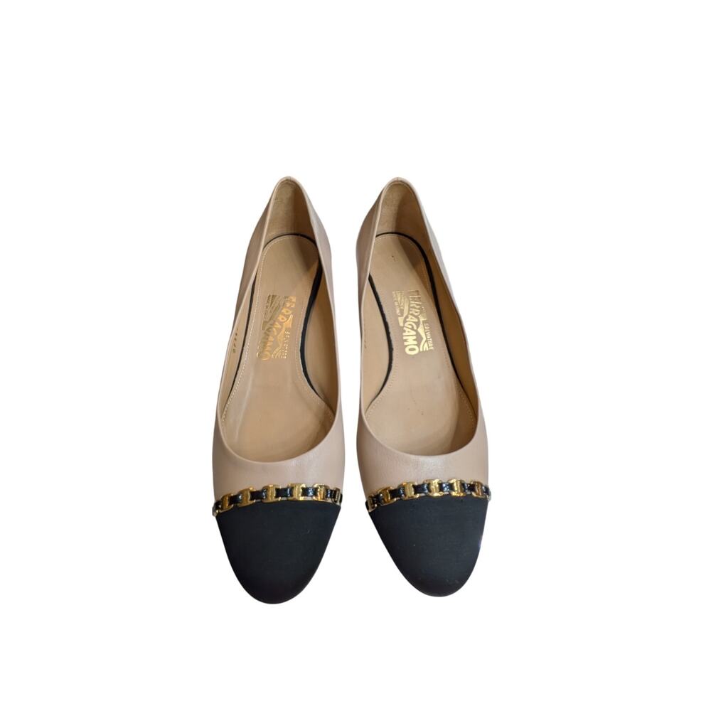 Salvatore Ferragamo Two-Tone Cap Toe Chain Pumps Size 8.5 Ballet Heel Feminine